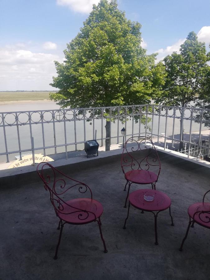 Logis Hotel- Restaurant Le Relais Guillaume De Normandy سانت فاليري سور سوم المظهر الخارجي الصورة